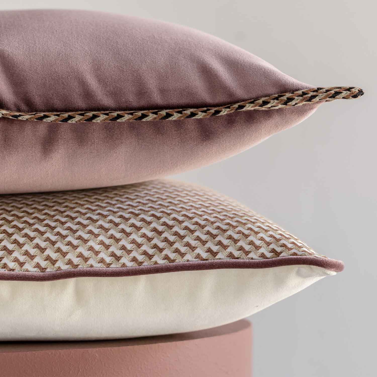 Fusion Adriana – Cuscino Quadrato 43x43 Cm In Cotone Con Stampa Floreale Ocra – Imbottito, Con Cerniera
